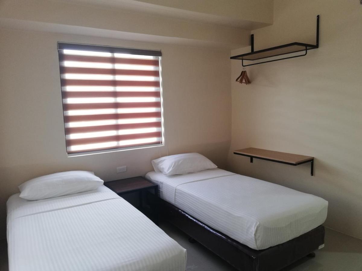 Eon Centennial Express Hotel Iloilo City Ngoại thất bức ảnh